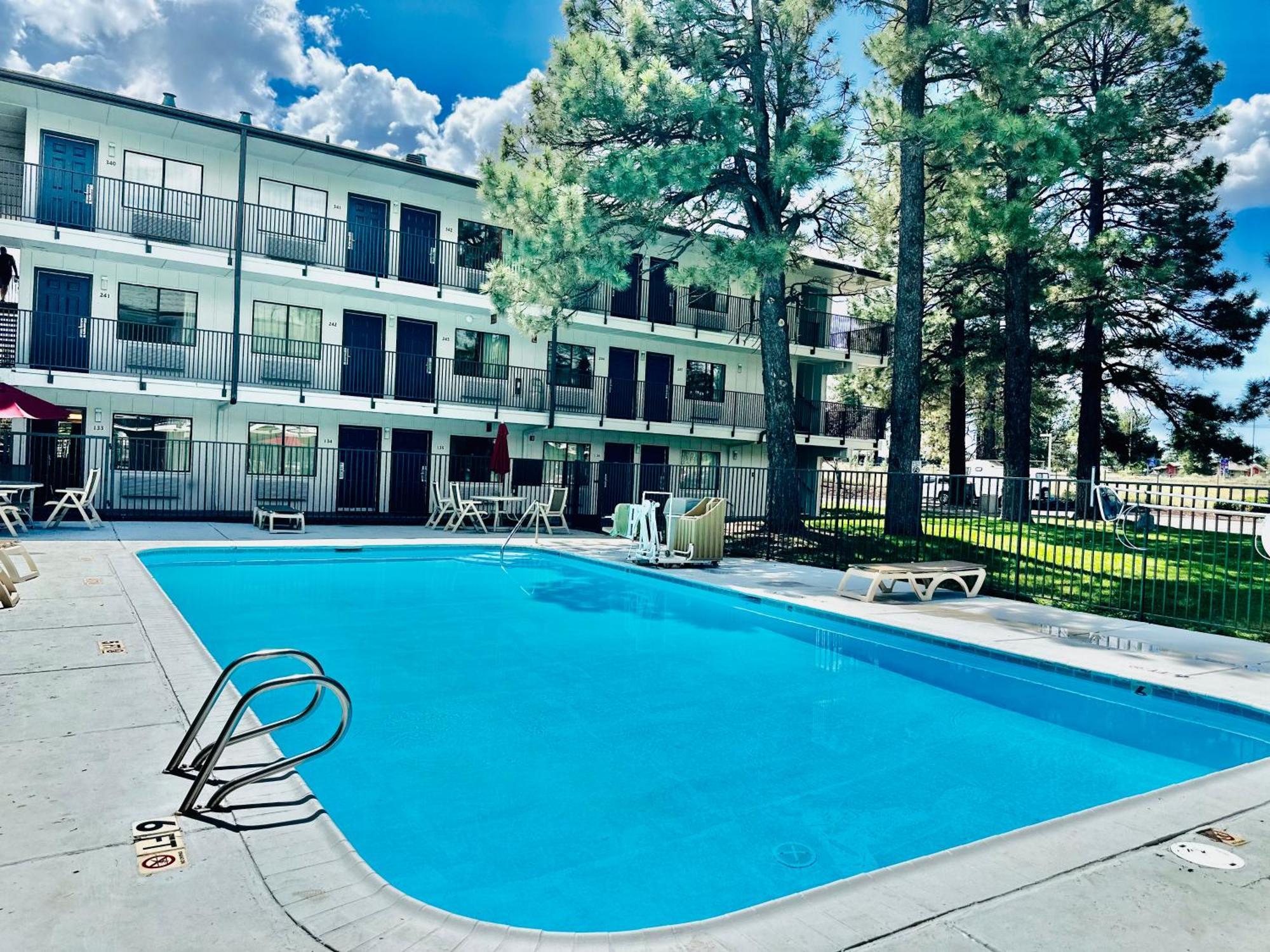 Motel 6-Flagstaff, Az - West - Woodland Village מראה חיצוני תמונה