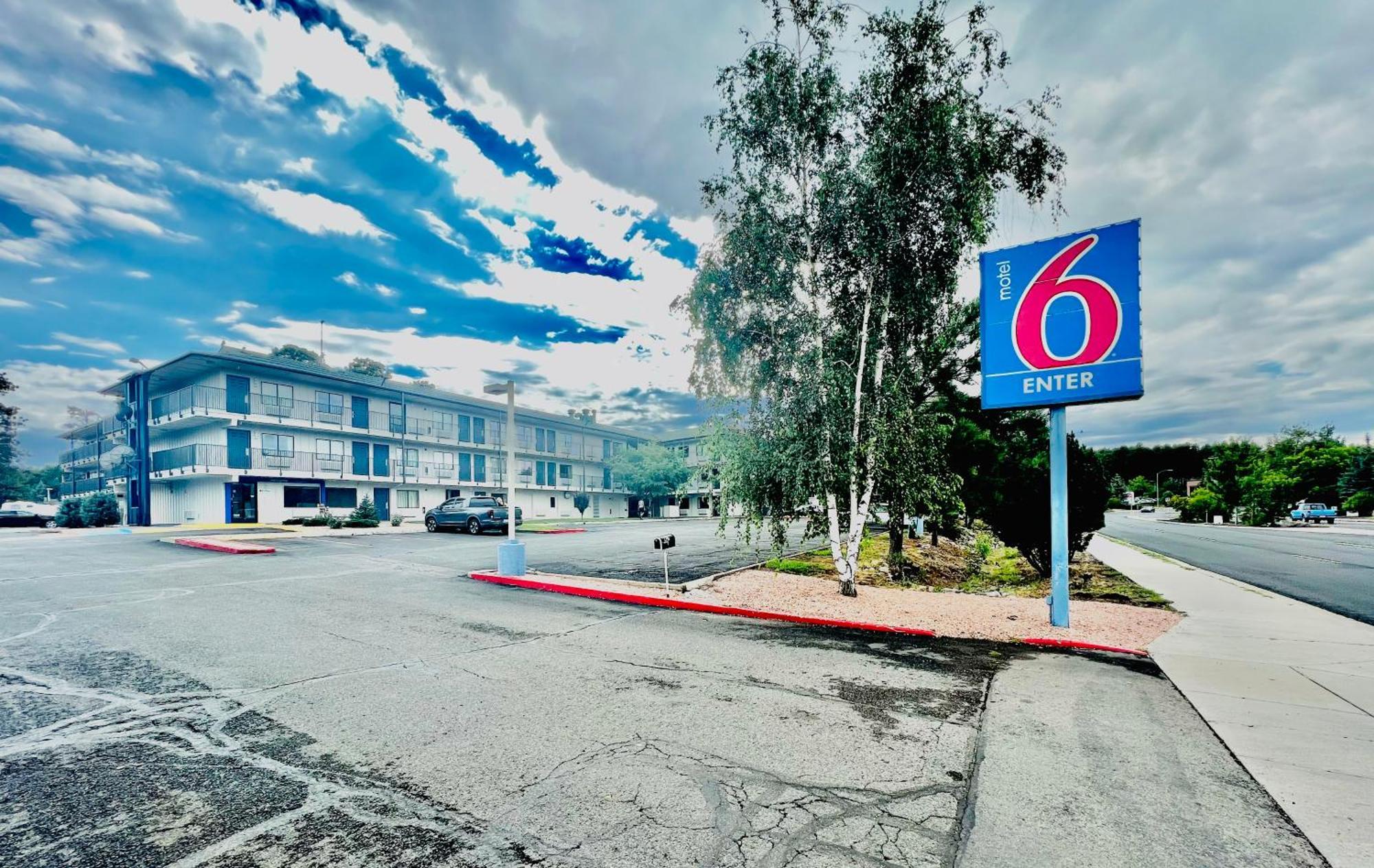 Motel 6-Flagstaff, Az - West - Woodland Village מראה חיצוני תמונה