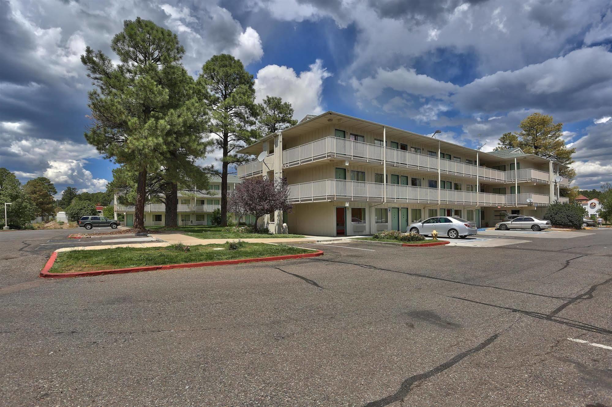 Motel 6-Flagstaff, Az - West - Woodland Village מראה חיצוני תמונה